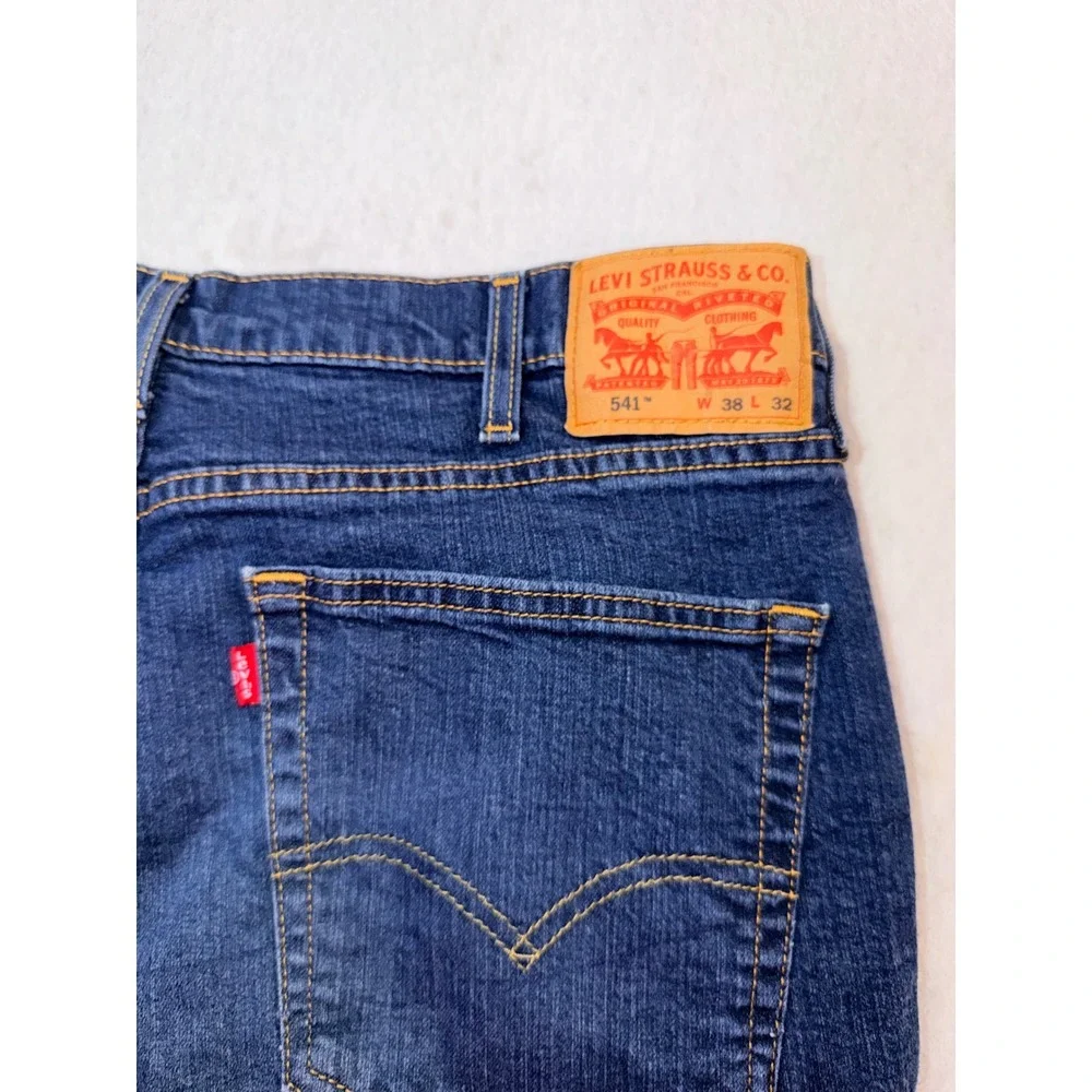 Levis 541 Athletic Taper Mens Jeans Blue Medium Wash 38x32 Denim Pants